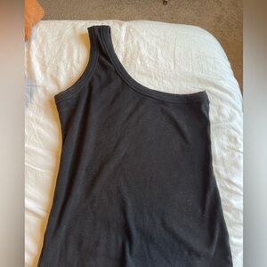Black Missguided ribbed one shoulder tank top. Size US 10. Stretchy and thick